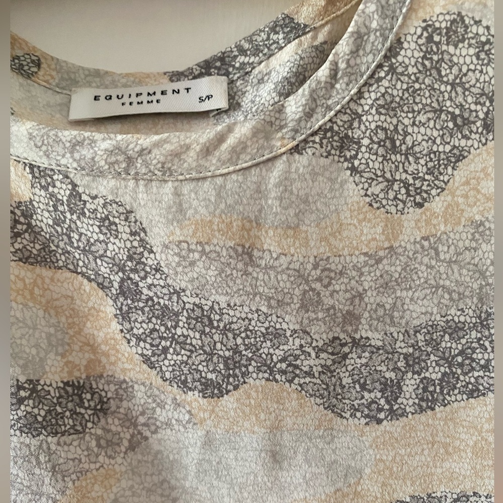 Equipment silk camo (lace pattern) top. Real luxe.